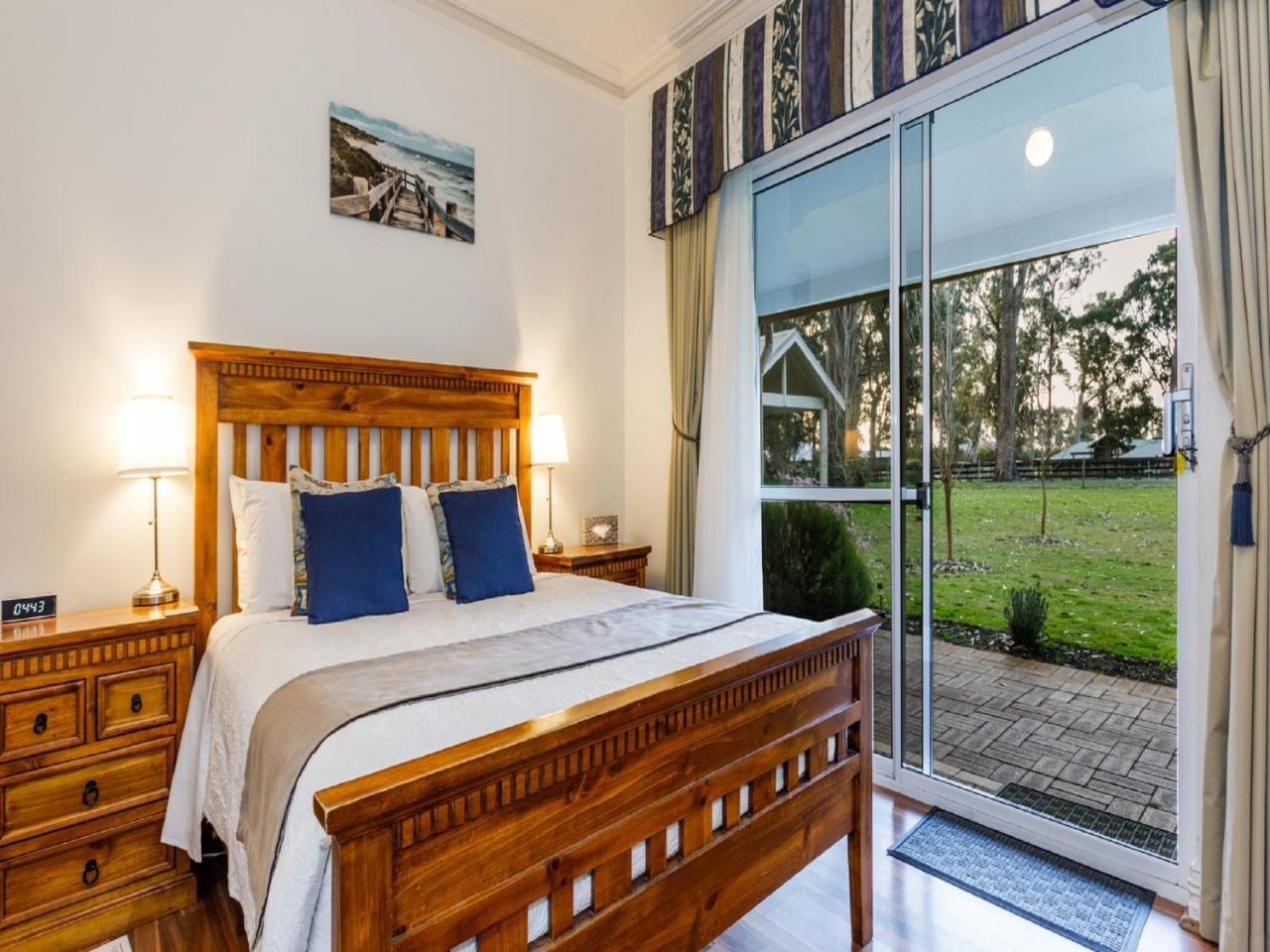 Inn The Tuarts Guest Lodge Busselton Accommodation - Adults Only Esterno foto